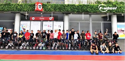 Hundreds of People Ride on the DYU Electric Bike on the Streets Celebrating the Foundation of DYU Singapore Operation Center