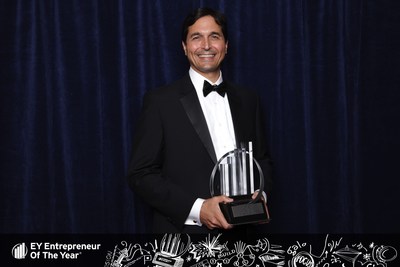 Biohaven CEO Vlad Coric accepts Ernst and Young Entrepreneur Of the Year Award for New York Region.