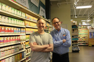 MOM's Organic Market Invests in Neighborhood Sun