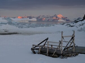 Ramp-Up in Antarctic Ice Loss Speeds Sea Level Rise