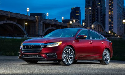 The 2019 Honda Insight offers class-leading power and passenger space, universally appealing styling, as well as an EPA city rating of up to 55 mpg. (PRNewsFoto/American Honda Motor Co., Inc.)