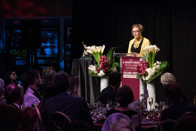 Veteran sports broadcaster Lesley Visser was awarded the 2018 Al Neuharth Award for Excellence in the Media, on Monday, June 18, at a ceremony at the Newseum in Washington, D.C. The award is named for the late USA TODAY, Freedom Forum and Newseum founder Al Neuharth, and is sponsored by the Freedom Forum, Freedom Forum Institute and the University of South Dakota. Photo Courtesy: Kevin Allen