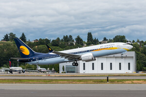 Boeing Delivers First 737 MAX to Jet Airways