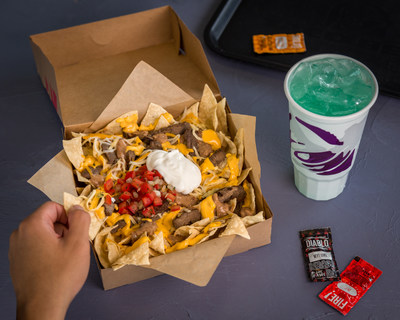 The $5 Steak Nachos Box takes classic nachos to the next level. With a double serving of flavorful, marinated steak and premium nacho toppings served over a bed of crispy tortilla chips, plus a drink, there's no better way to spend $5.