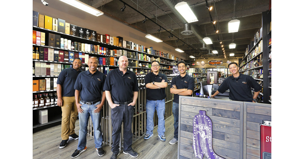 Village Liquor Receives 2018 Retailers of the Year Award