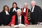Justice Mandamin receives honorary LLD from Law Society of Ontario