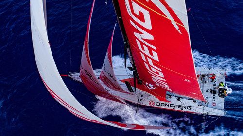 As Dongfeng Race Team has taken the first place of VOR, Dongfeng Motor has been enthralling the world with its own story.