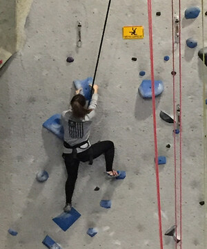 Warriors Connect During Rock Climbing with Veterans Charity