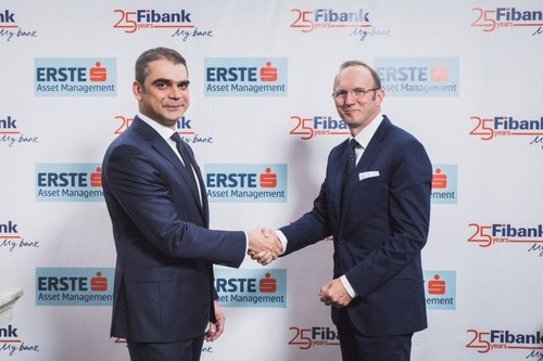 Mr. Nedelcho Nedelchev, CEO of Fibank with Mr. Heinz Bednar, CEO of the Austrian fund house Erste Asset Management (PRNewsfoto/Fibank)