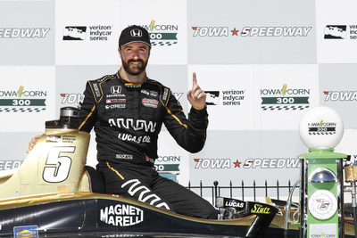 James Hinchcliffe scored his first victory of the season, and the sixth 2018 IndyCar Series win for Honda, Sunday at Iowa Speedway.