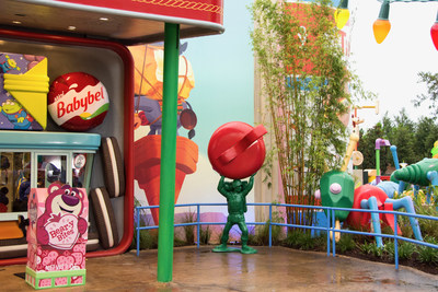 toy story land babybel