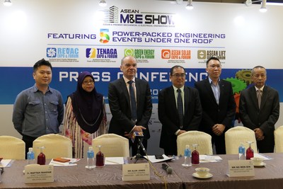The Organiser and the key industry players of ASEAN M&E 2018 at the Pre-show Press Conference on 11 July (from left: Alpha Automation (SEL) Assistant Sales Manager Simon Tiew Teck Chye, IEM WiSET Chairman Ir. Raftah Mahfar, UBM Malaysia Country GM Alun Jones, ASHRAE President Elect Ng Wen Bin, Daikin Sales and Service Head of Marketing Chan Hon Leong and Glarie Elevator Chairman Datuk Seri Hj Mohd Effandie b.Ahmad)