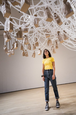 Rafael Lozano-Hemmer, Vicious Circular Breathing, 2013; Glass room, bellows, tubes, 61 brown paper bags, manifold valve system; Courtesy of Borusan Contemporary, Istanbul -  Rafael Lozano-Hemmer / SODRAC, Montral / VEGAP, Madrid (2018); Photo: Franois Maisonneuve (CNW Group/Muse d'art contemporain de Montral)