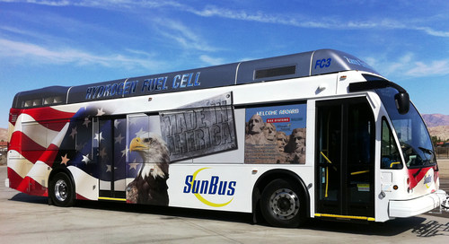 El Dorado National Axess Fuel Cell Electric Bus (CNW Group/Ballard Power Systems Inc.)