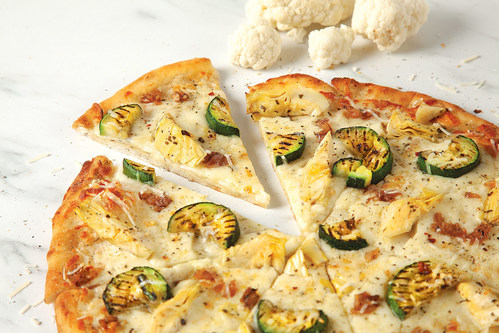 Pizza Pizza launches new cauliflower crust pizza in restaurants nationwide. The new pizza crust is the first cauliflower substitute at a quick service restaurant in Canada. (CNW Group/Pizza Pizza Limited)