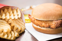 Chick-fil-A Original Chicken Sandwich with Waffle Fries (CNW Group/Chick-fil-A)