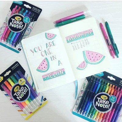 Bullet journal expert @alexandra_plans adds artistic elements to her bullet journal with Crayola Take Note!