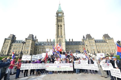 Manifestation  Ottawa le 21 octobre 2017 (Groupe CNW/Mouvement contre la violence au Cambodge)