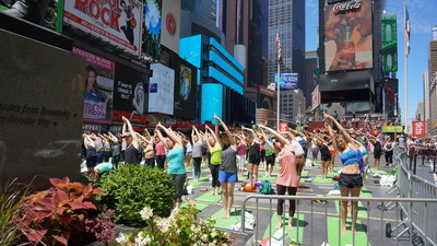 #AerieREAL Campaign, Thousands Celebrate Summer Solstice with Yoga in Times Square