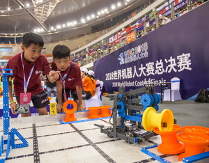 Central China's Wuhan Development Zone thrives on robots