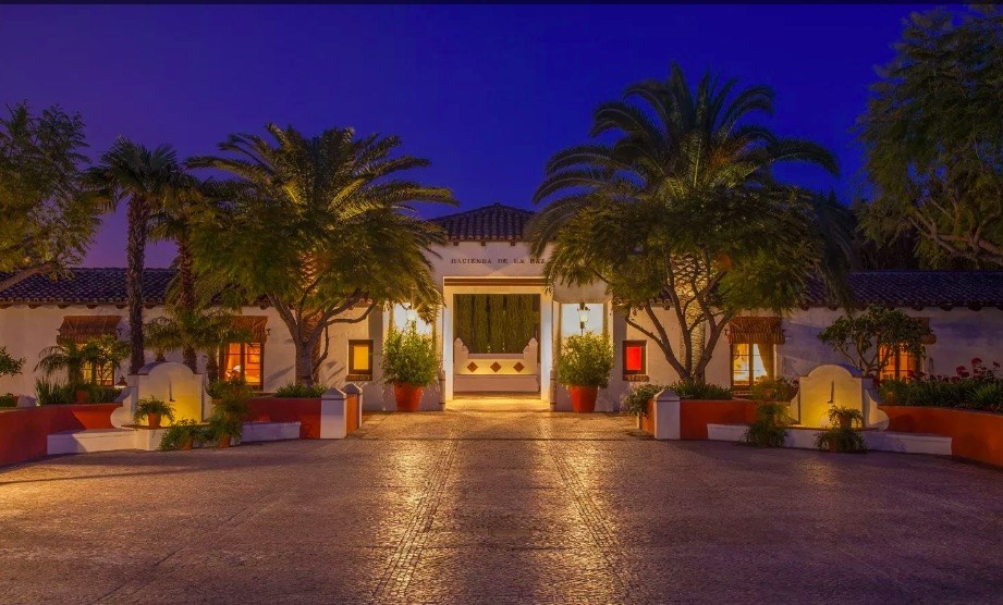 Hacienda de la Paz Sets Historic Sales Record Atop the Palos Verdes Peninsula in Los Angeles Hacienda de la Paz Sets Historic Sales Record Atop the Palos Verdes Peninsula in Los Angeles