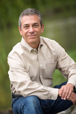 New IT Outsourcing Book Shows the Superiority of the New IT Offshoring Over Traditional IT Outsourcing and How Organizations Can Benefit from the Global Talent Mobility M Image