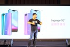 Honor 10, de design exquis en verre Aurora, le modèle phare le plus innovant en 2018, est officiellement lancé en Indonésie avec photographie IA