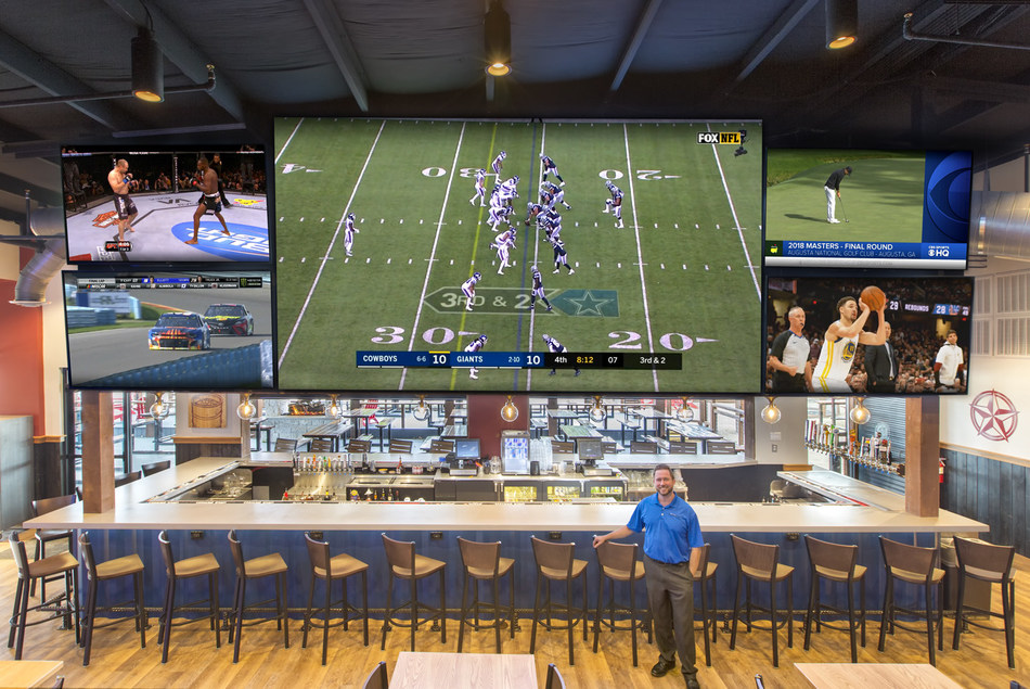 BoomerJack's Opens BigScreen Football Destination in Grapevine