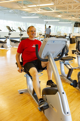 Cardiac rehabilitation patient Tony Cesta does his cardio workout on one of the 15 exercise bikes GoodLife Fitness delivered to Toronto Rehab’s Rumsey Centre this week. GoodLife donated $330,000 in new fitness equipment to the Rumsey Centre and Toronto Western Hospital as part of their ongoing support of the Peter Munk Cardiac Centre’s Cardiac Prevention and Rehabilitation Program through UHN. This program helps over 2,500 patients per year connect with physical activity as part of their recovery. (CNW Group/GoodLife Fitness)