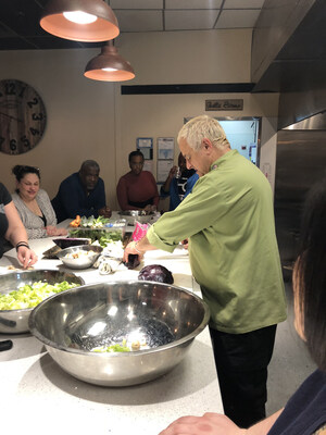 Injured Veterans Learn a New Way Around the Kitchen