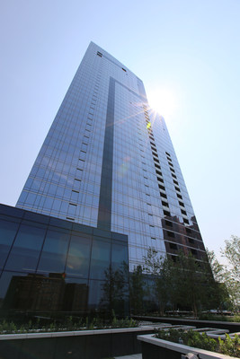 The exterior of the newly opened 414 Light Street in Baltimore's Inner Harbor. (PRNewsfoto/Questar Properties)