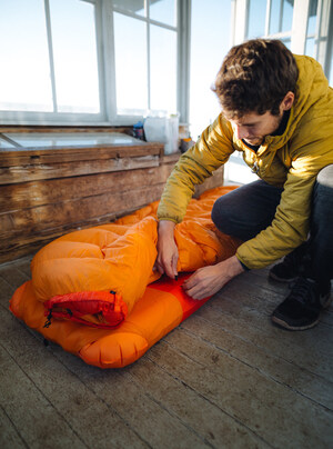 Zenbivy Partners with Indiegogo to Crowd Fund Launch their Zipper-Less Sleeping Bag