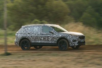The new SEAT Tarraco is put through the paces on an off-road course prior to its international presentation (PRNewsfoto/SEAT)