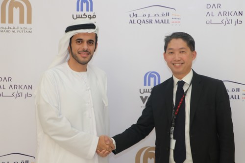 Kelvin Kwok Han Sim, Chief Executive Officer of Dar Al Arkan Development and Mohamed Al Hashemi, Country Manager for Saudi Arabia at Majid Al Futtaim Group (PRNewsfoto/Dar Al Arkan)