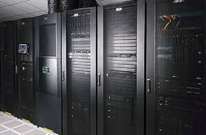 Los nuevos racks de la serie Euro de Tripp Lite ofrecen opciones robustas para centros de datos