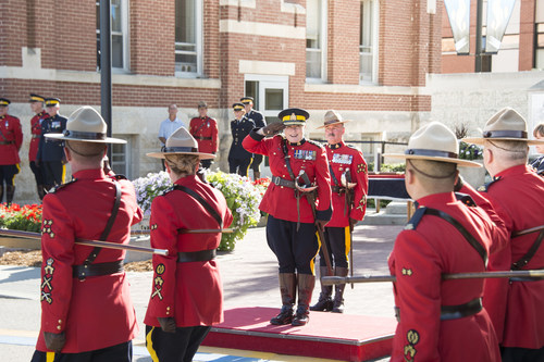 Cérémonie d’assermentation de Brenda Lucki à titre de 24e commissaire de la GRC (Groupe CNW/Gendarmerie royale du Canada)
