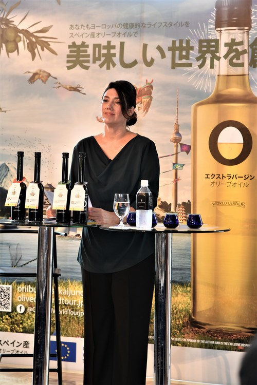 Teresa Pérez, Manager of Olive Oils from Spain during the tasting of olive oil. (PRNewsfoto/Olive Oil World Tour)