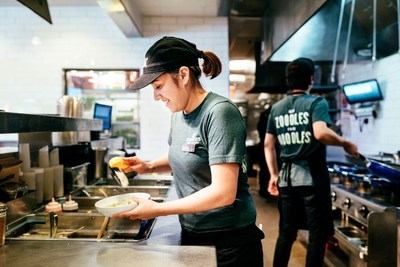 Noodles & Company launches progressive phase-out/phase-in benefit for expecting team members.