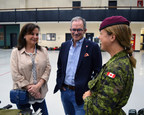 La fondation Debout à l'unisson rassemble les Canadiens pour honorer les familles de militaires canadiens