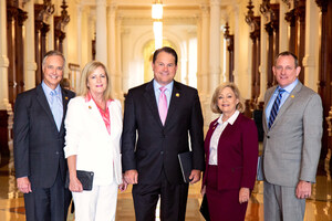 Texas Association of REALTORS® installs officers, provides outlook and goals for 2019