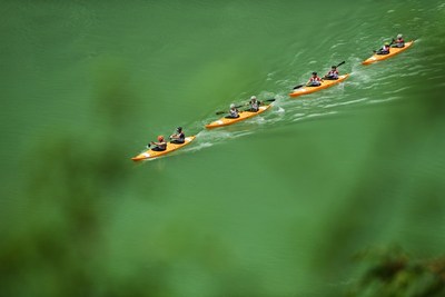 Contestants are racing in a kayak competition on September 18. (PRNewsfoto/Wulong Publicity Dept.)