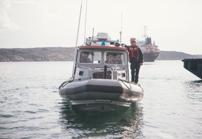 L’équipage des petites embarcations de sauvetage côtier de Rankin Inlet a passé plus de 103 heures sur l’eau durant cette saison. (Groupe CNW/Garde côtière canadienne)