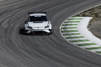 The weight and characteristic noise of an electric car, new parameters when getting behind the wheel (PRNewsfoto/CUPRA)