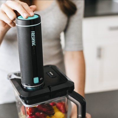 Ninja’s new FreshVac Technology is designed to reduce ingredient and vitamin oxidation because it pumps oxygen out and locks vitamins in before blending even begins.