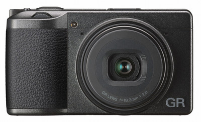 The RICOH GR III is the newest model of the popular RICOH GR series. It combines exceptional image quality in a compact, lightweight body ideal for street photography, travel and capturing candid images.