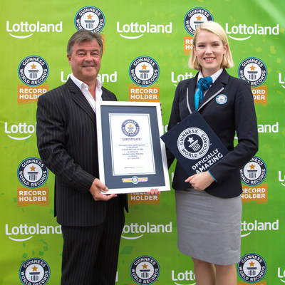 Lottoland CEO Nigel Birrell and Sofia Greenacre, adjudicator for Guinness World Records.