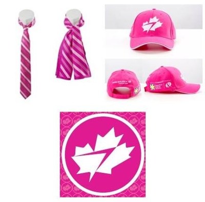Les épinglettes « personnalité » et les chapeaux, cravates et écharpes roses de WestJet conçus sur mesure (Groupe CNW/WESTJET, an Alberta Partnership)