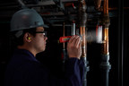 Fluke Intrinsically Safe Flashlights let technicians see what they're testing in hazardous zones