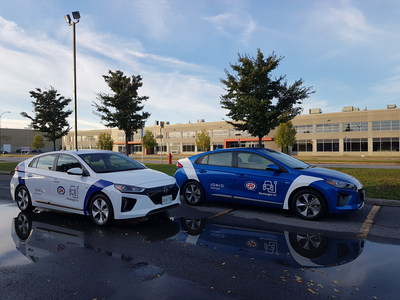 Hyundai IONIQ electric in new Charge Here livery. (CNW Group/Hyundai Auto Canada Corp.)