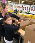 Over 200 Volunteers Take Part in 2018 Daily Bread Thanksgiving Sort